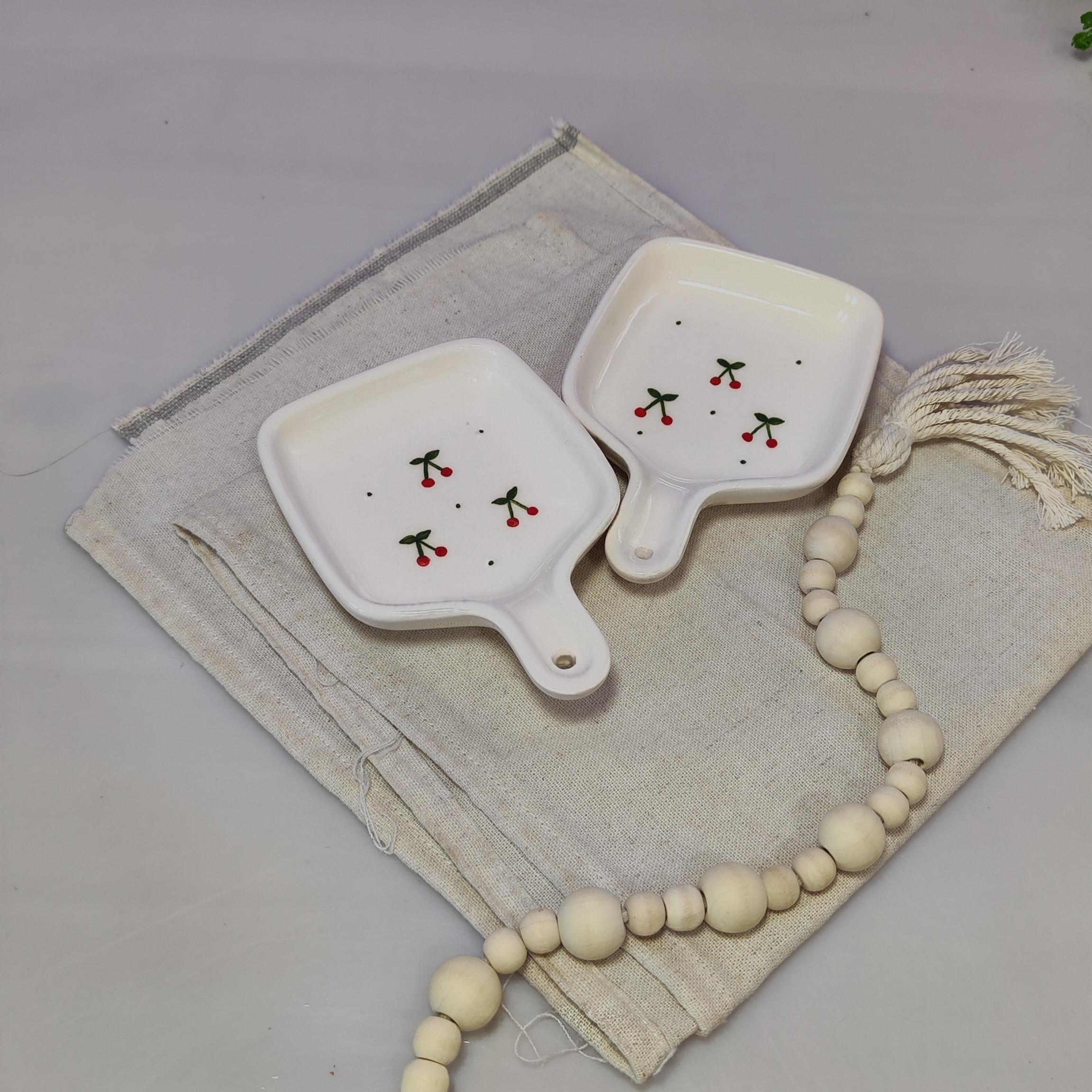 مزه خوری مربع آلبالو