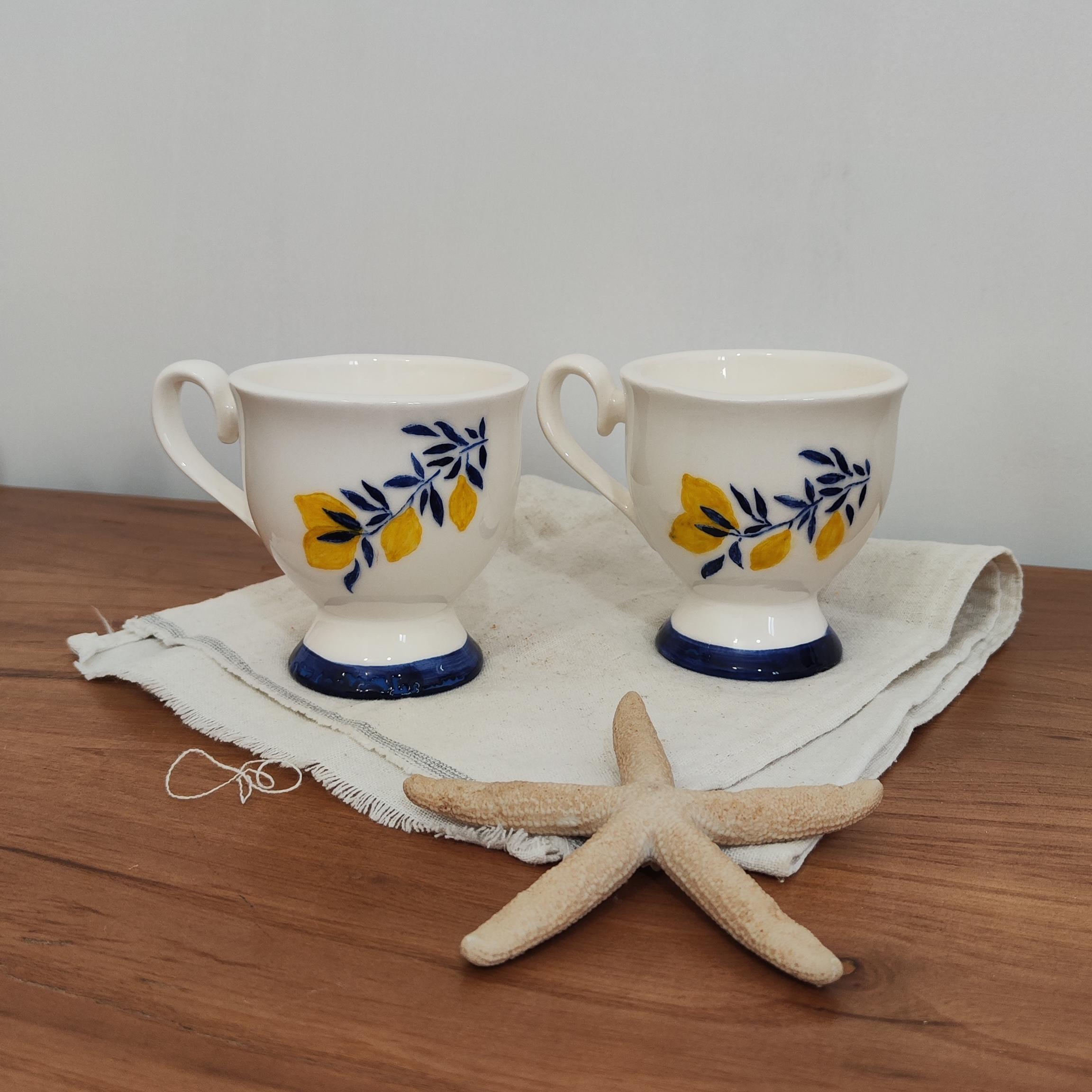 فنجون لیمو پایه دار