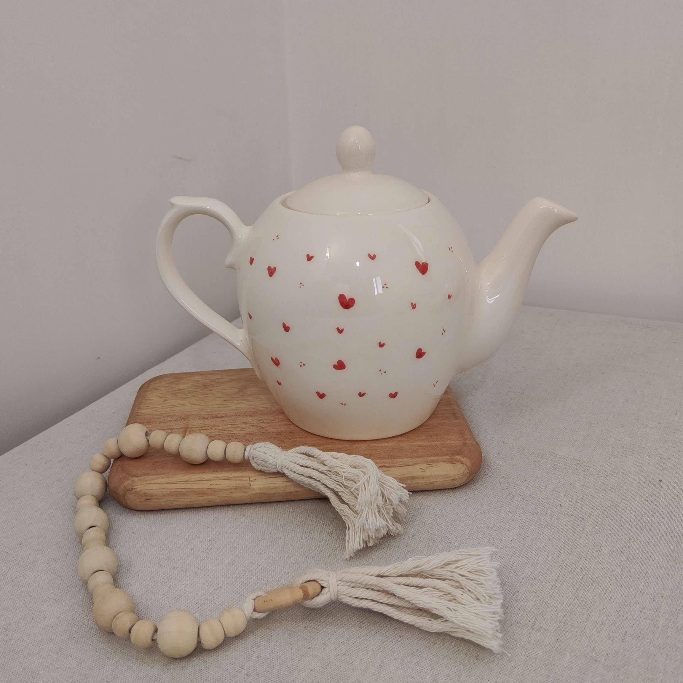 قوری بزرگلاو