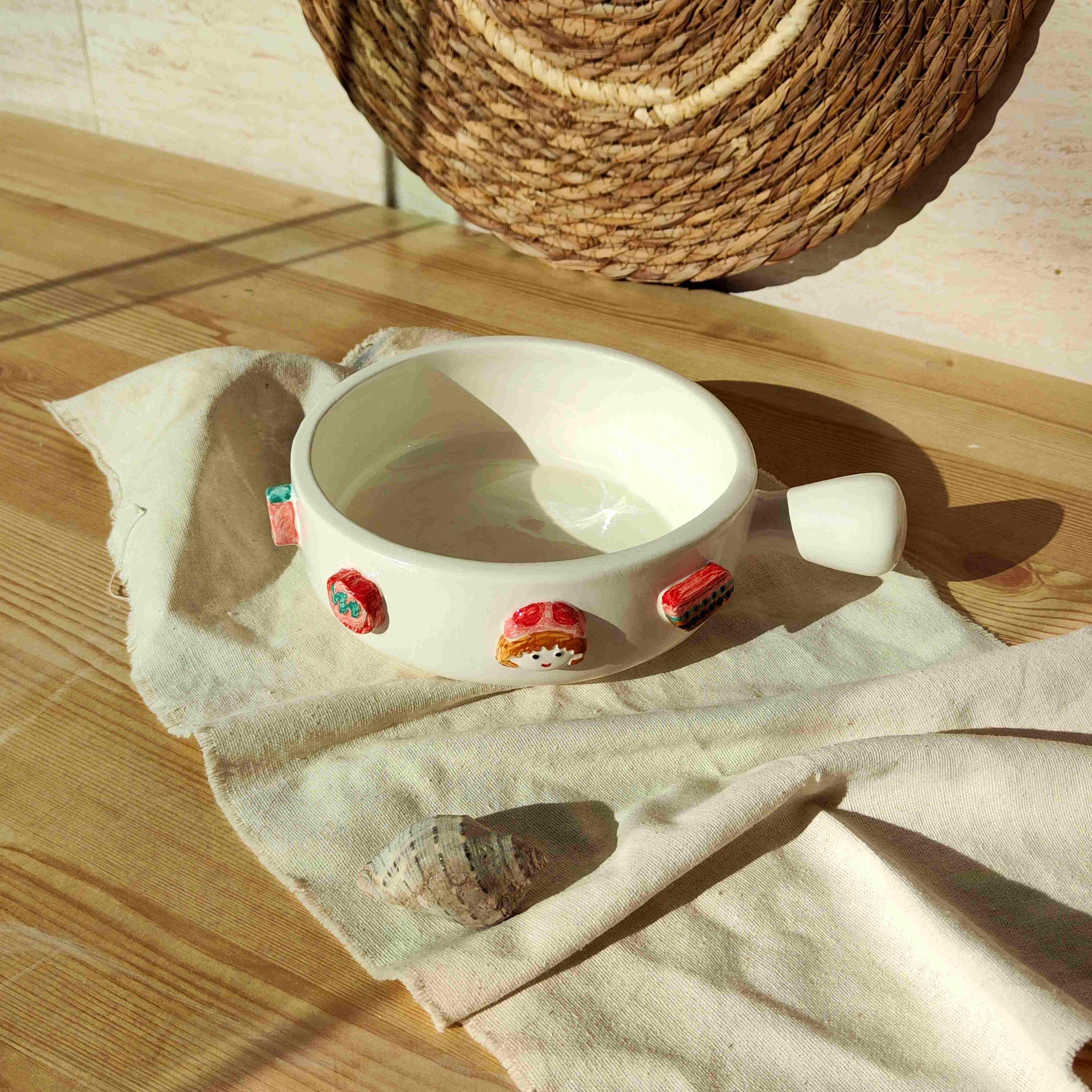 کاسه سرو تک دسته برجسته