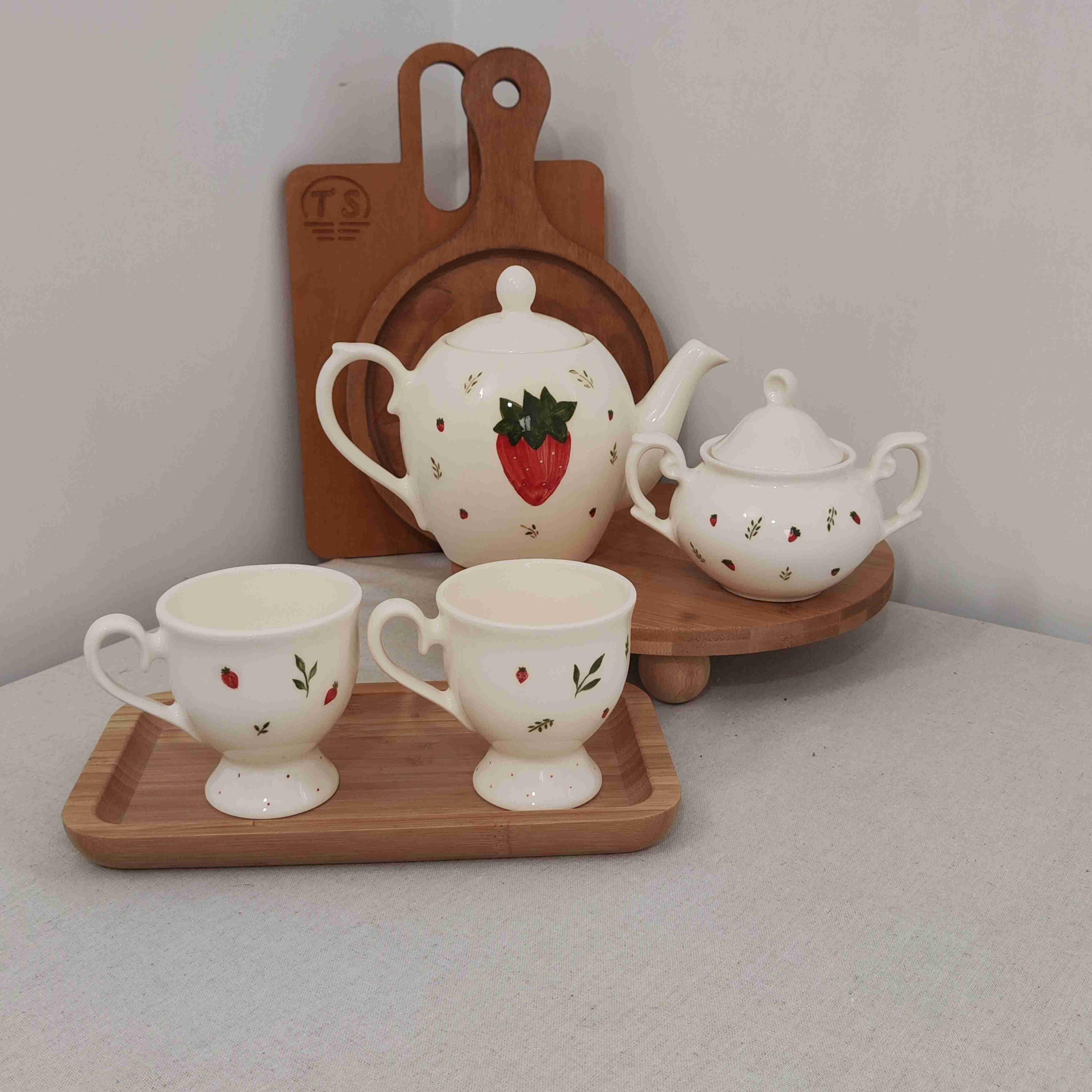 ست چایخوری توت فرنگی