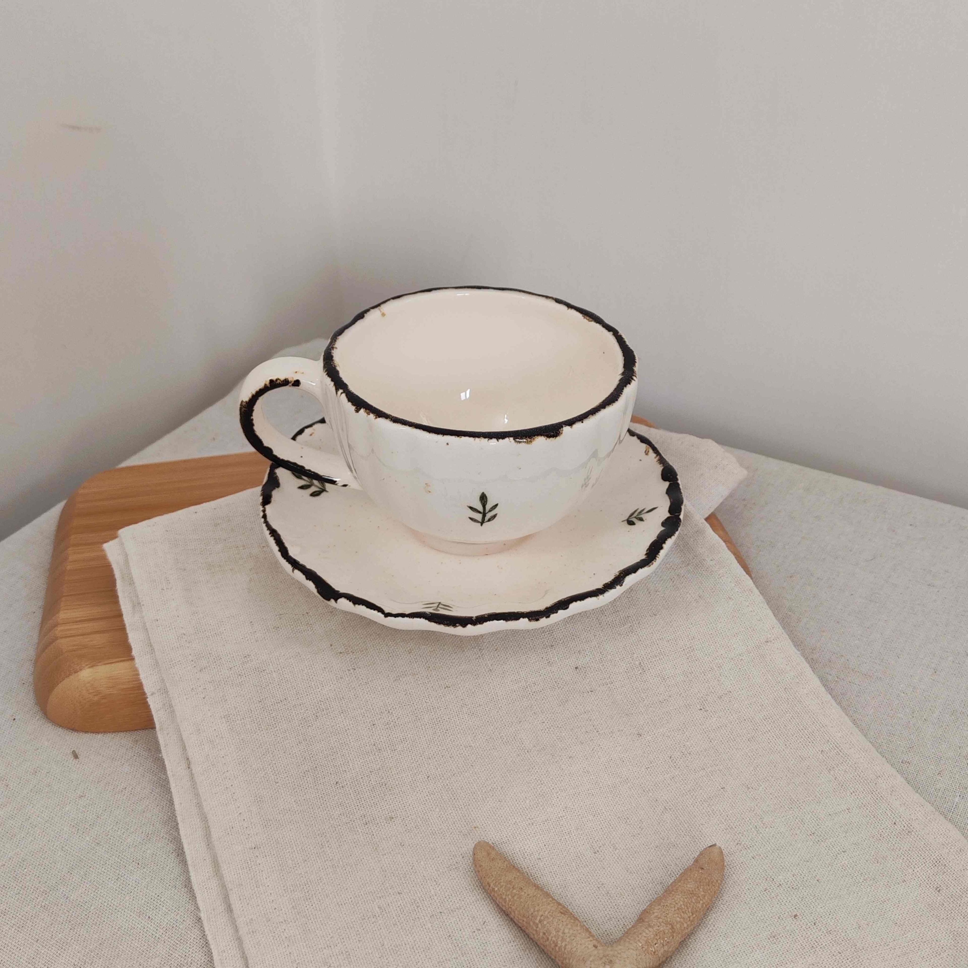 فنجون نلبکی دالبری برگ رستیک