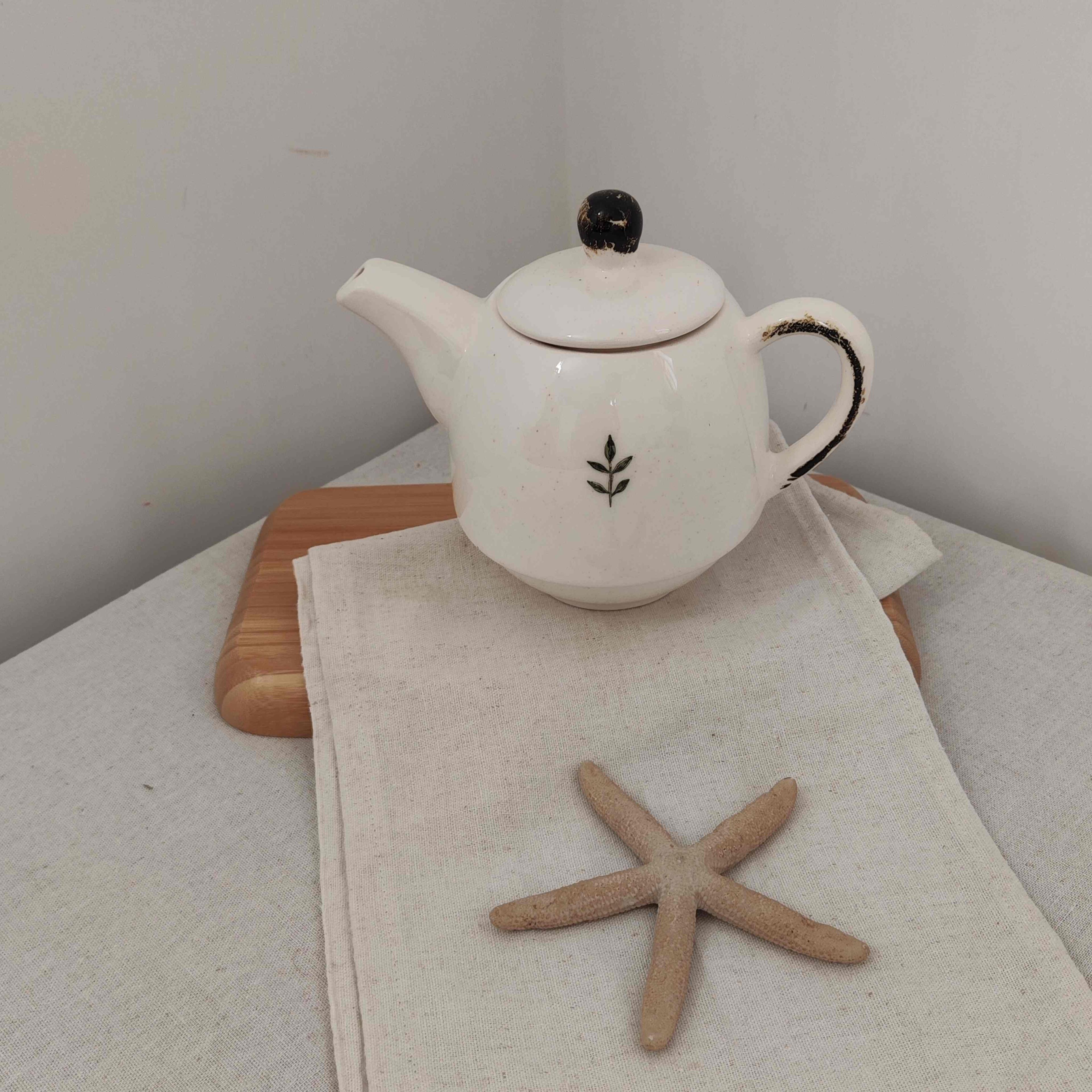 قوری برگ رستیک